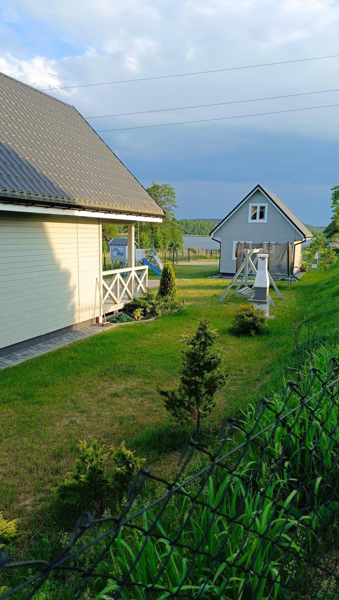 Szary Domek Nad Jeziorem 2 Kołczewo 外观 照片